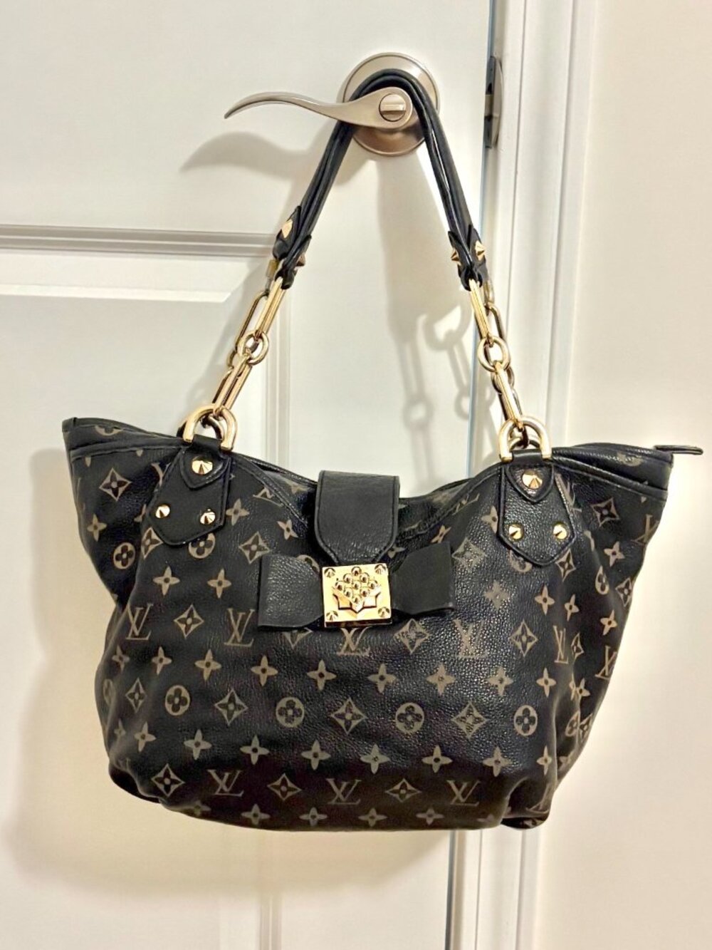 Curated Luxury Large Blac Monogram Shoulder Bag